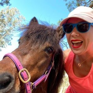 Meet your Posher, Leonie